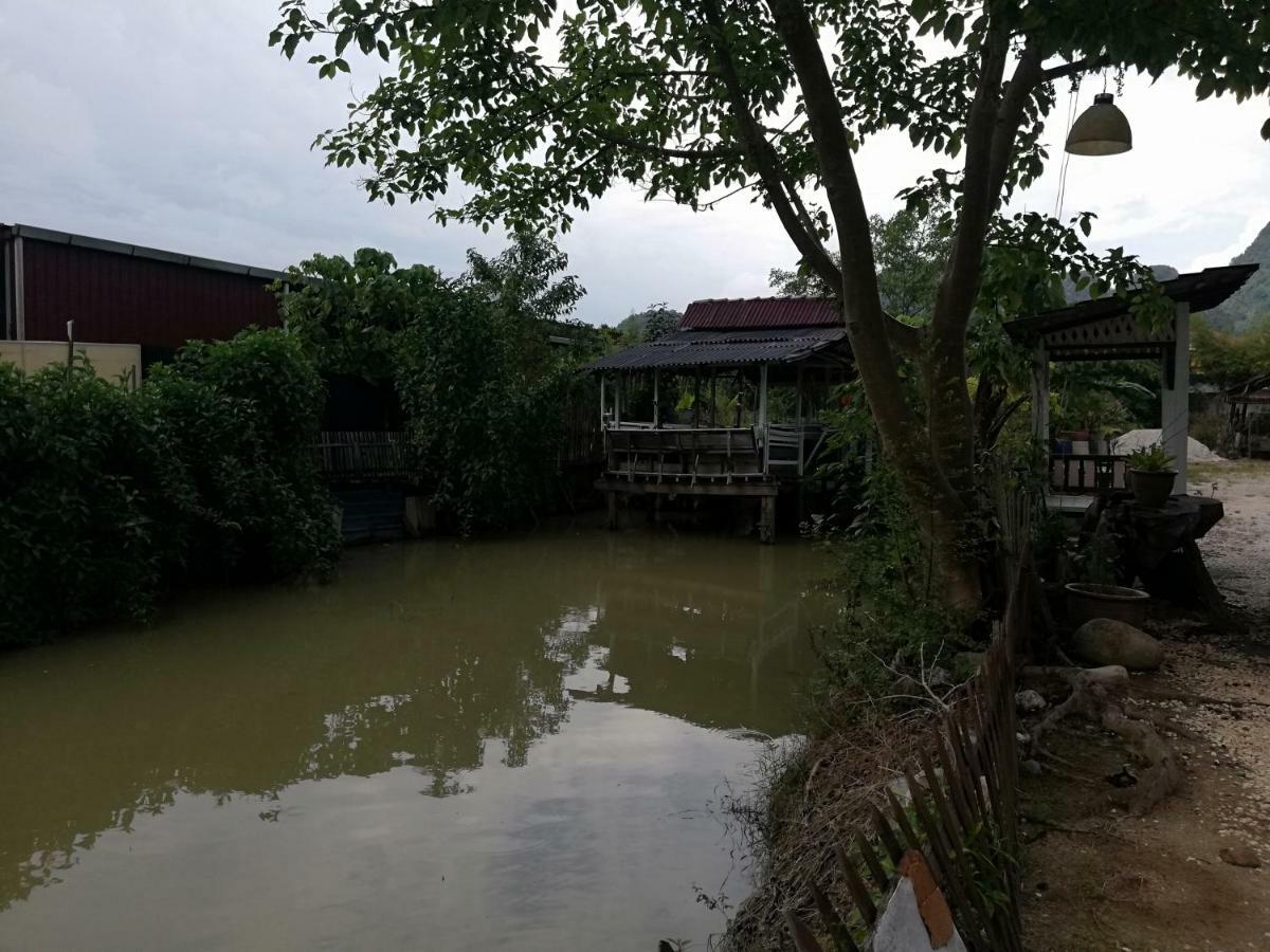 Mykampung Chalet Hotel Ipoh Exterior foto